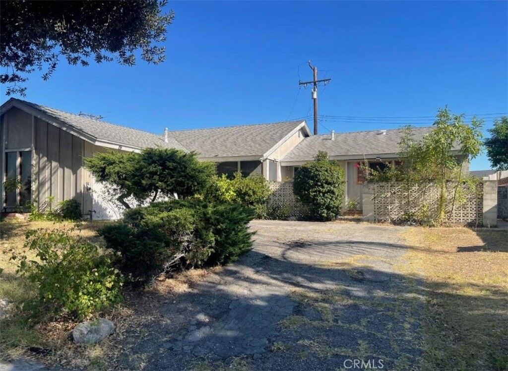 Property Photo:  15272 Valeda  CA 90638 