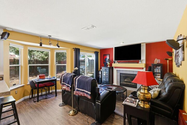 Property Photo: 6931 Cranleigh Avenue CA 95823