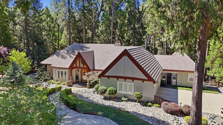 Property Photo:  11188 Weatherly Place  CA 95945 