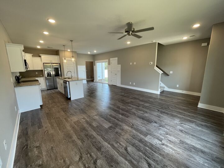 Property Photo:  2190 Barringer Ln  TN 37128 