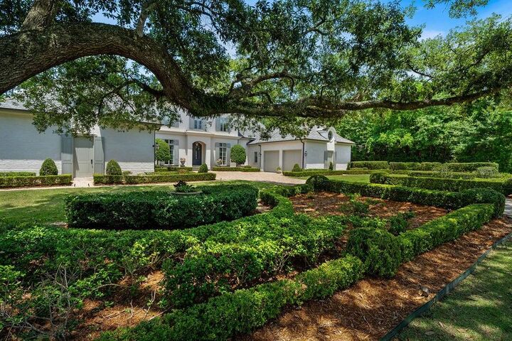 Property Photo:  33 Riverdale Drive  LA 70433 