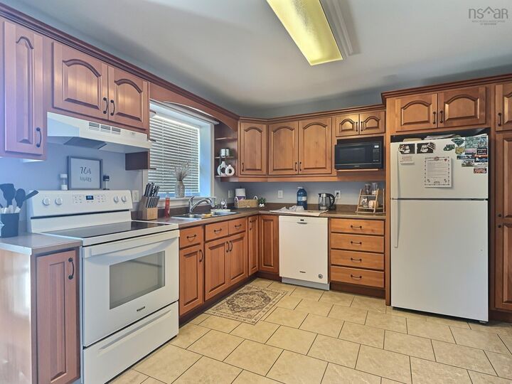 Property Photo:  41 Truro Heights Connector Road  NS B6L 1W4 
