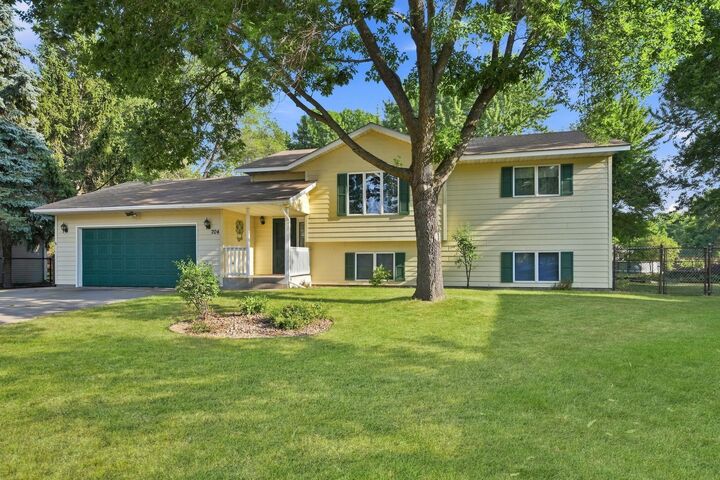 Property Photo: 704 3rd Avenue N MN 56377