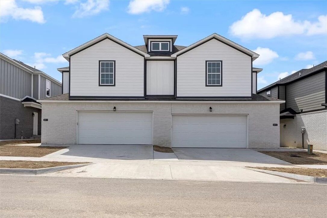 Property Photo:  4211 W Santa Fe Square 1 & 2  AR 72704 