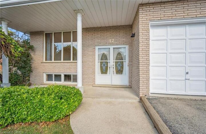 Property Photo:  42 Azores Crescent  ON N1R 7Z4 