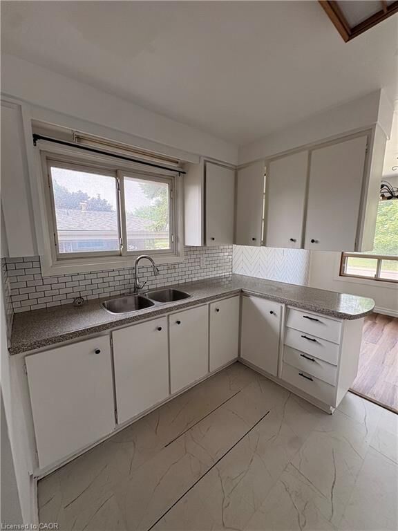 Property Photo:  15 Champlain Avenue  ON L8G 2H5 