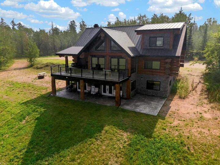 Property Photo:  214001 905 Twp Rd  AB T0H 2M0 