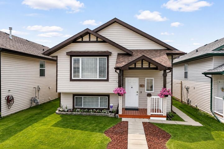 138 Lanterman Close — photo 1