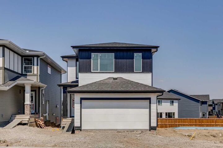 Property Photo: 173 Southborough Common AB T4C 3J5