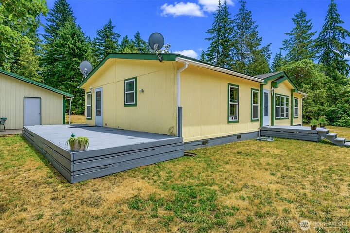 Property Photo:  41 E Effie Prosser Road  WA 98584 