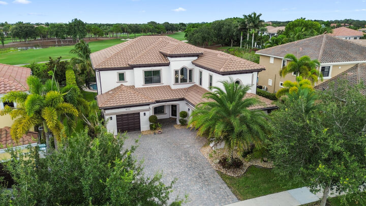 Property Photo:  8142 Bradford Way  FL 33076 