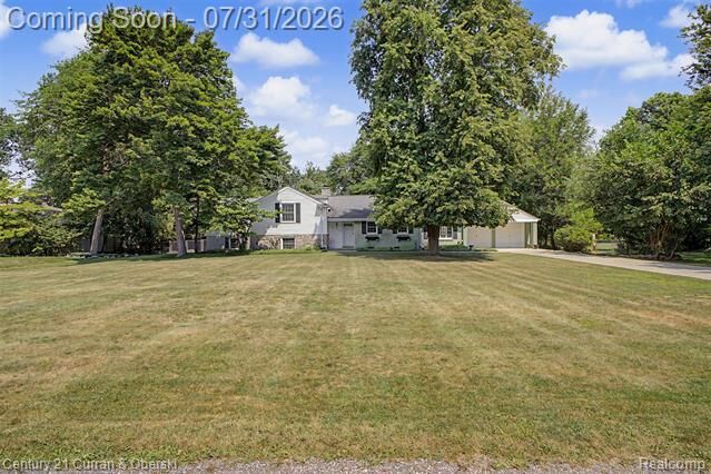 Property Photo:  35950 Oakwood Lane  MI 48186 