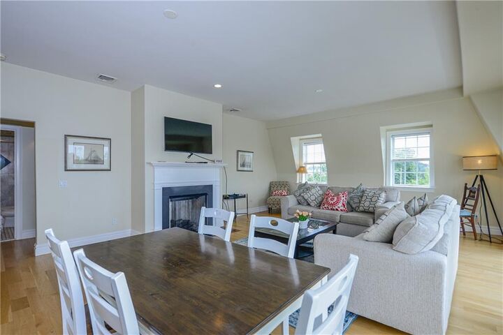 Property Photo:  106 William Street 2  RI 02840 