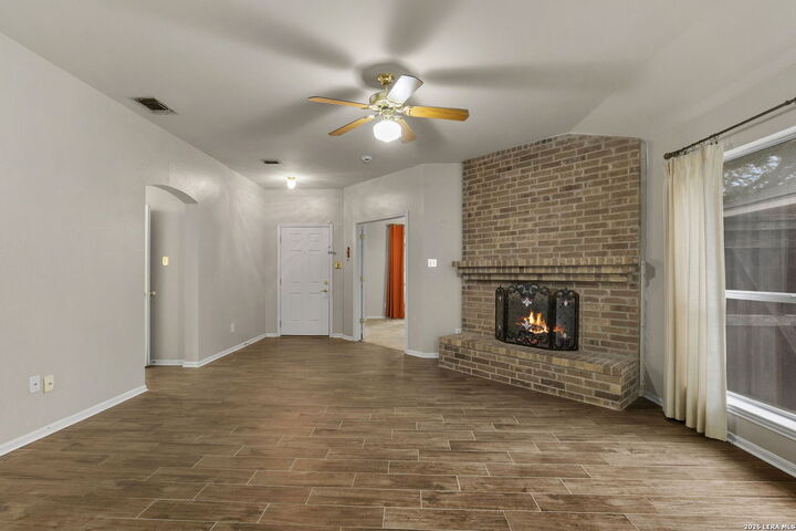Property Photo:  5846 Larkmeadow Dr  TX 78233 