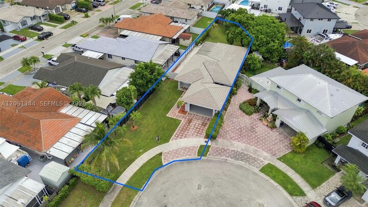 Property Photo: 14720 SW 141st Ter FL 33196
