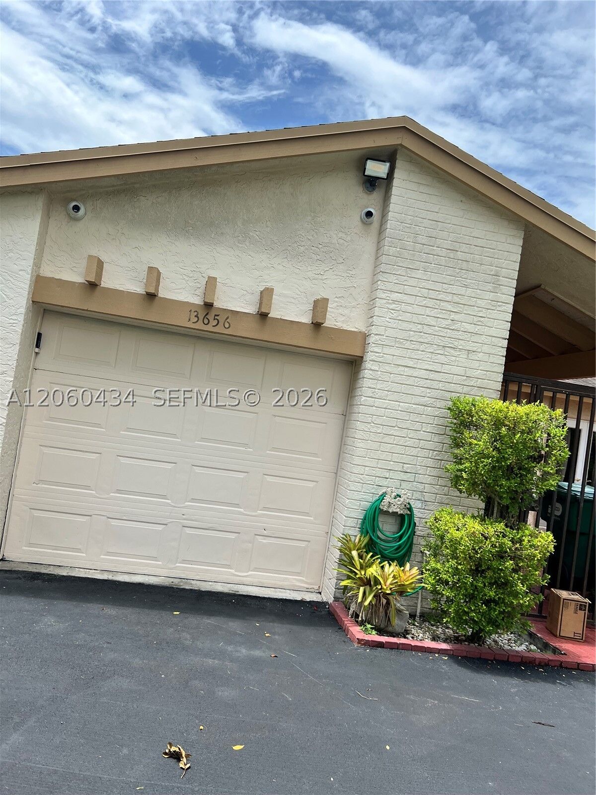 Property Photo:  13656 SW 117th Ln 13656  FL 33186 