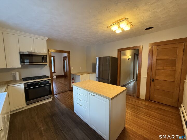 Property Photo:  57 Ingraham Street  CT 06010 