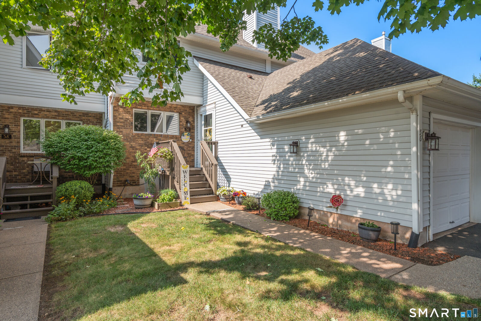 Property Photo: 56 Steeplechase Drive 56 CT 06111