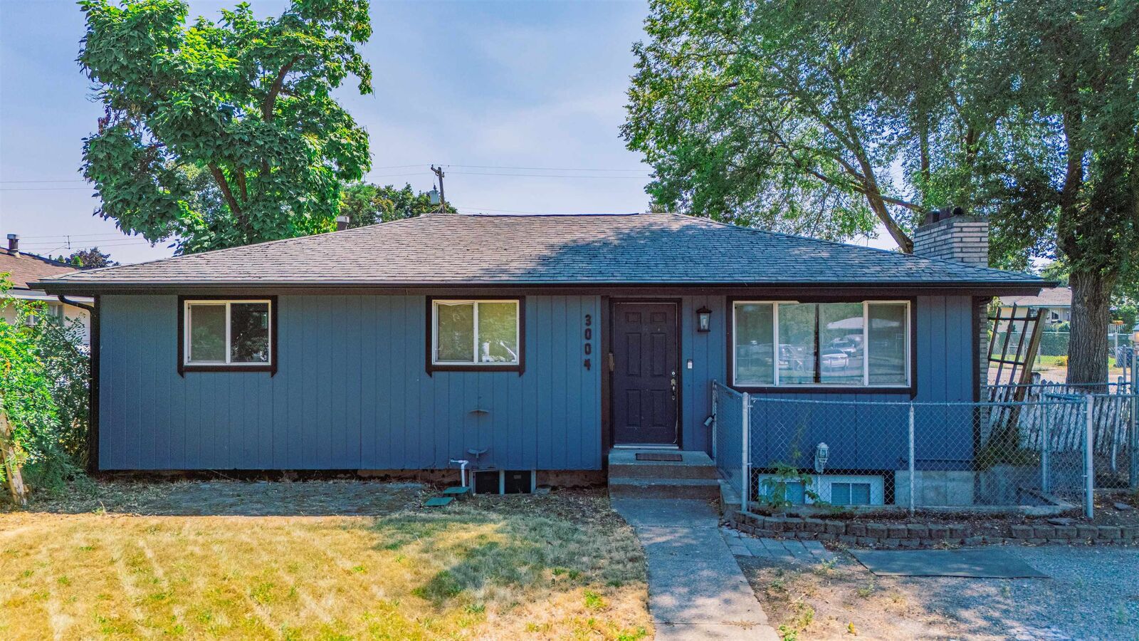 Property Photo: 3004 E Baldwin Ave WA 99207