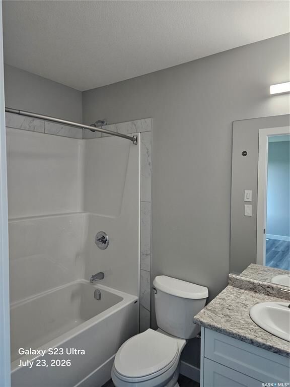 Property Photo: 246 Sutter Place SK S7T 0R3