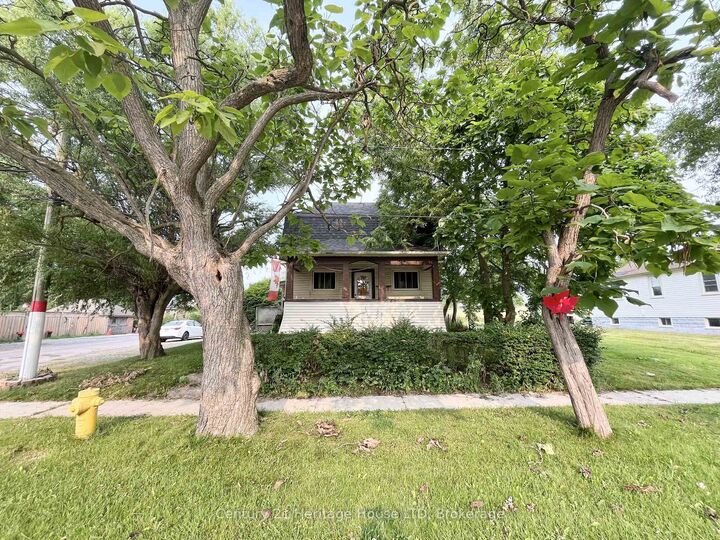 Property Photo:  119 Pilkington Street  ON L2V 1B5 