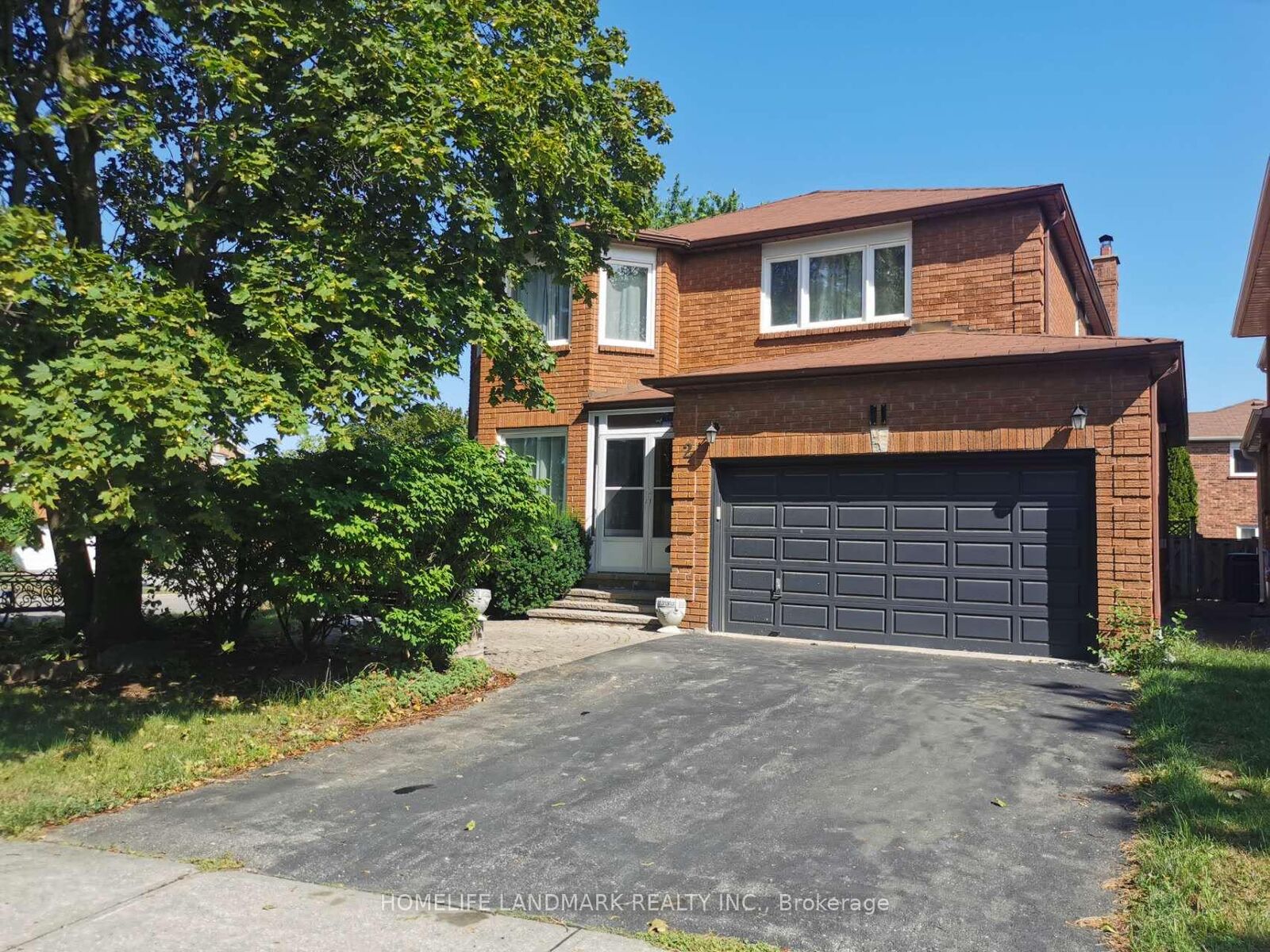 Property Photo:  2 Maxwell Ct Court  ON L4J 6Y3 