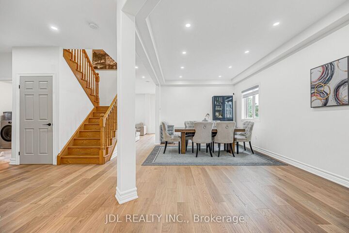 Property Photo: 69 Summerset Drive ON L4N 0B1