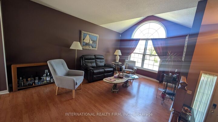 Property Photo: 38 Windle Village Crescent ON L2V 4Z6