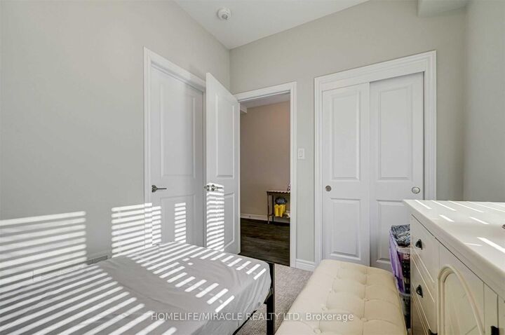 Property Photo:  16 Hibiscus Lane  ON L8K 5J3 