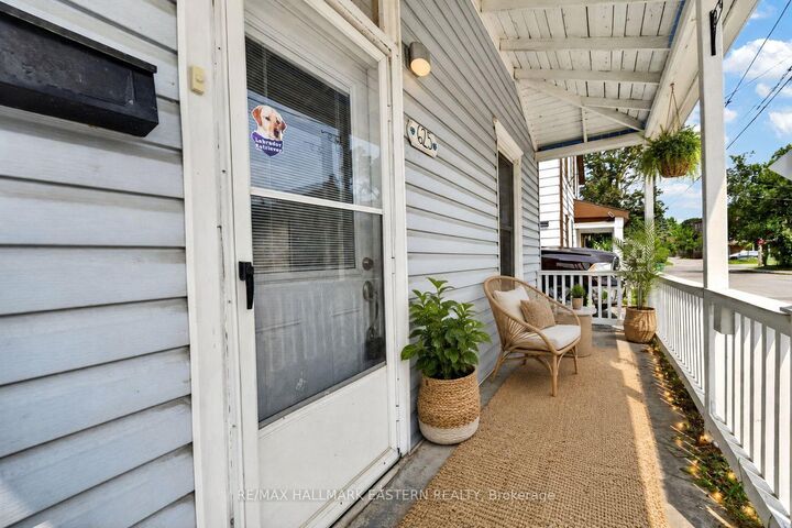 Property Photo: 625 Union Street ON K9H 3V4