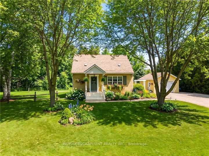302 Fishers Glen Road — photo 1