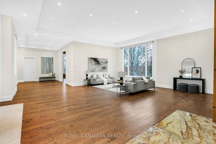 Property Photo: 15 Glenview Heights Lane ON L3Y 4V9