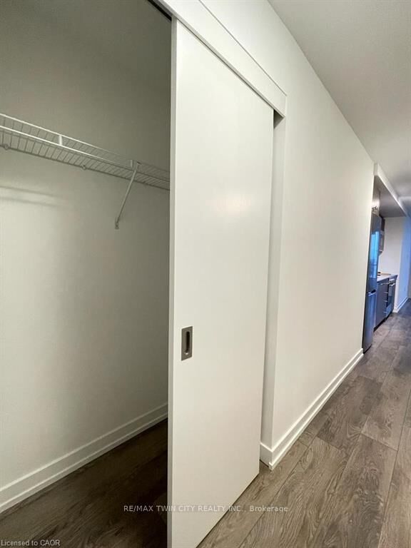 Property Photo:  5 Wellington Street S  ON N2G 0E3 