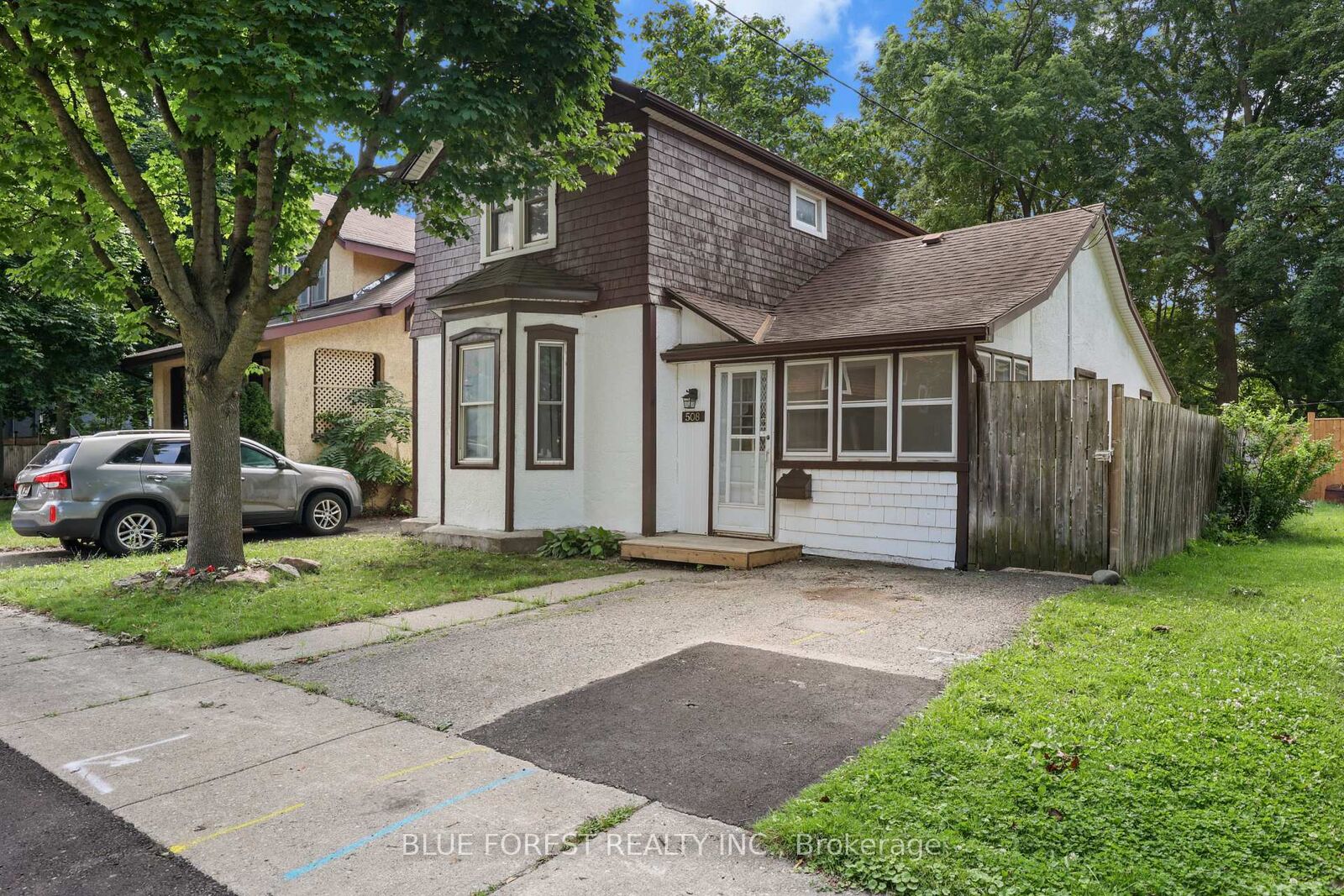 Property Photo: 508 Hatch Street ON N4S 1N5