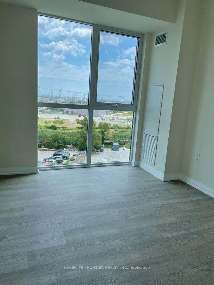 Property Photo:  50 Thomas Riley Road 502  ON M9N 0C5 
