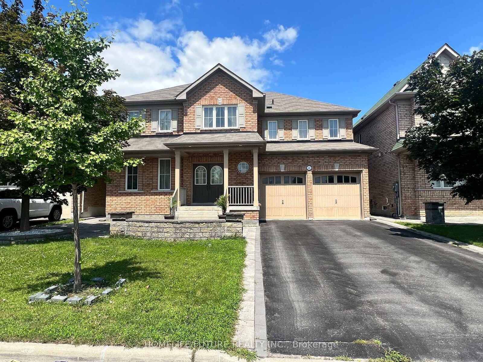 Property Photo:  2432 Pilgrim Square Bsmt  ON L1L 0B6 