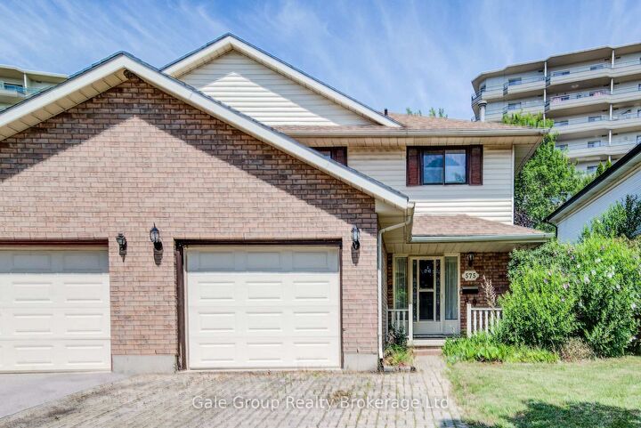 Property Photo:  575 Springbank Avenue N  ON N4T 1H5 
