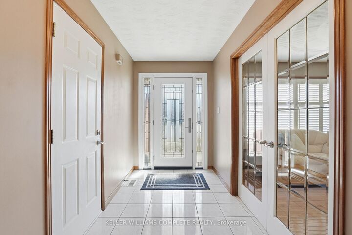 Property Photo: 32 Highbury Drive ON L8J 2T4
