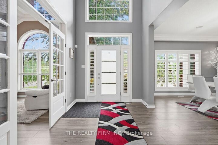 Property Photo: 552 McGarrell Place ON N6G 5J8