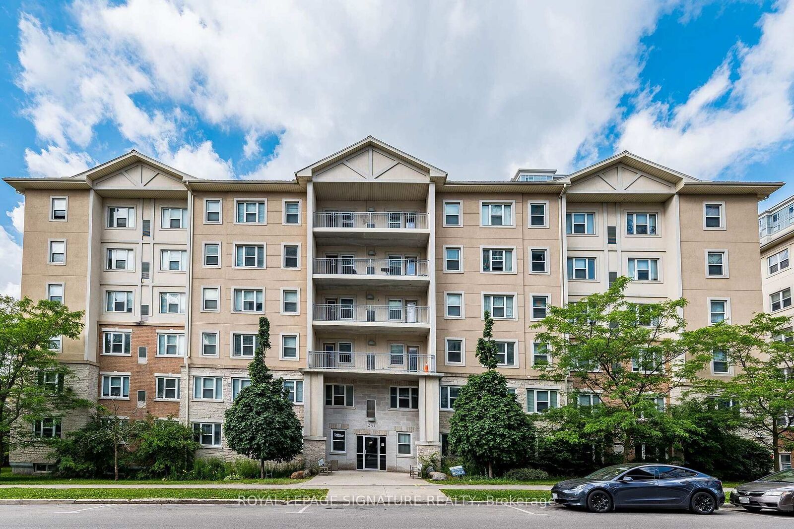 Property Photo: 251 Lester Street 101 ON N2L 3W6