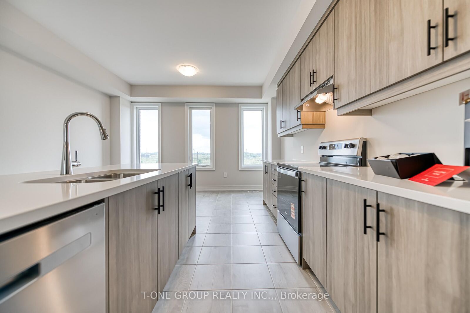 Property Photo:  54 Selina Rose Street  ON L6C 1N3 
