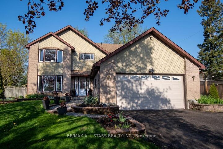 Property Photo:  29 McDonagh Drive  ON K9V 5A9 