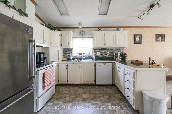 Property Photo:  11 McGregor Drive  ON K0L 1G0 