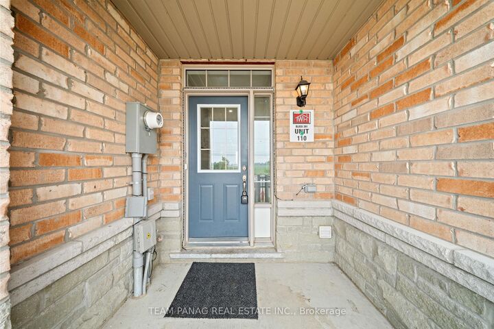 Property Photo: 79 Finegan Circle ON L7A 4Z8