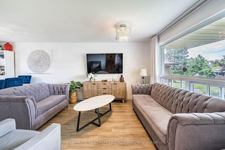 Property Photo:  404 Andrew Street  ON L9V 2Y8 