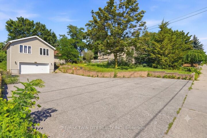 Property Photo: 980 Ritson Road N ON L1G 6Z5