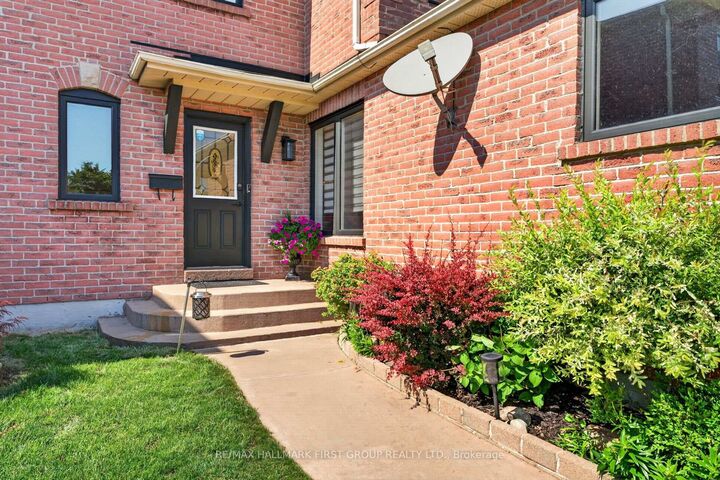 Property Photo: 47 Rollo Drive ON L1S 7E2