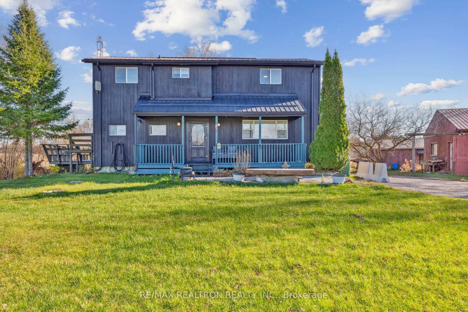 Property Photo: 152 Settlers Road ON K0L 2X0