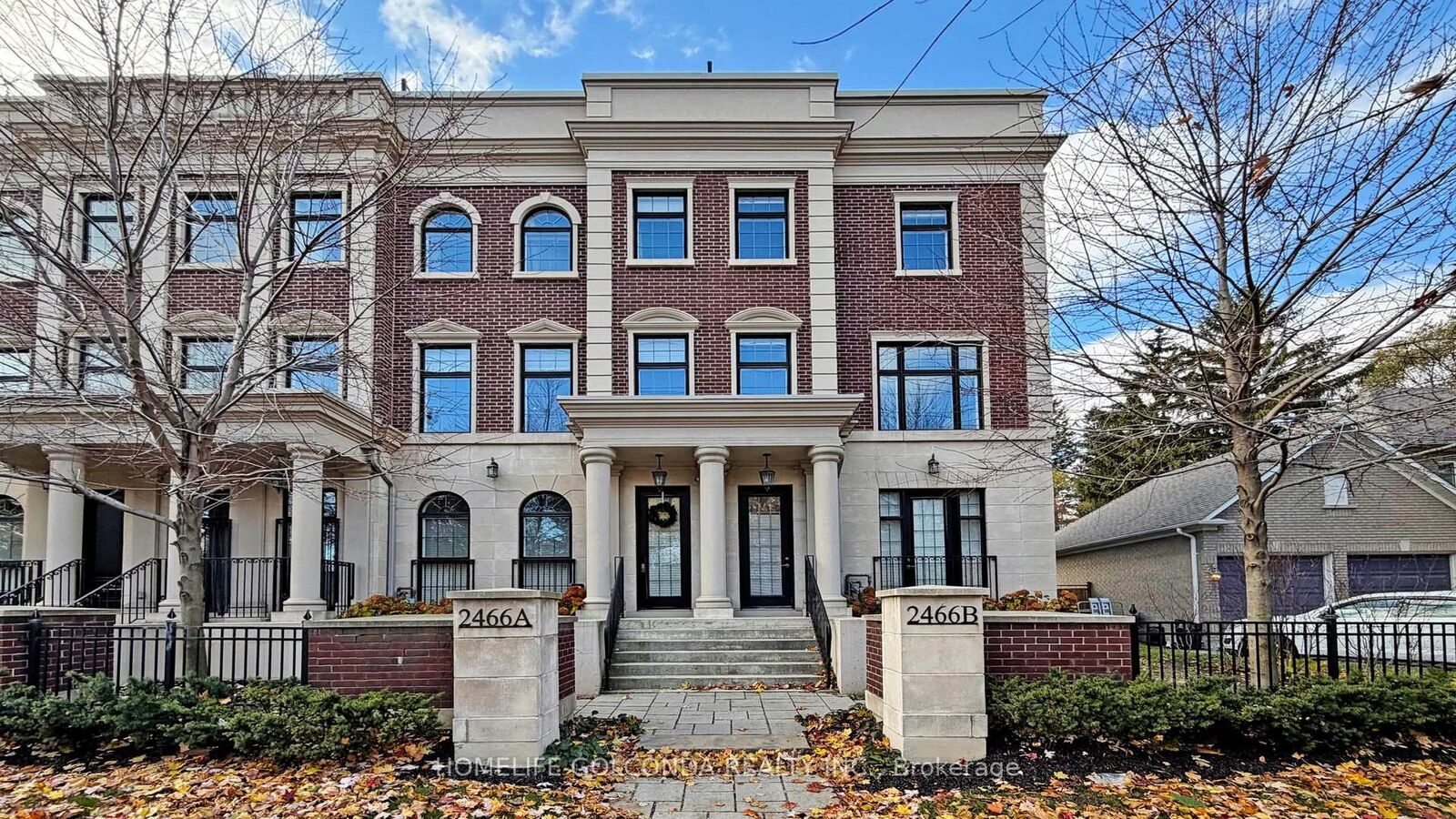 Property Photo: 2466B Bayview Avenue ON M2L 1A7