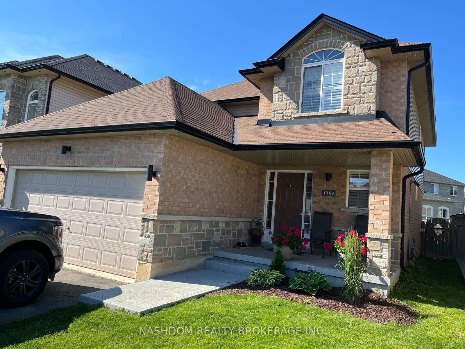 Property Photo: 1367 Upper Paradise Road ON L9B 0C2